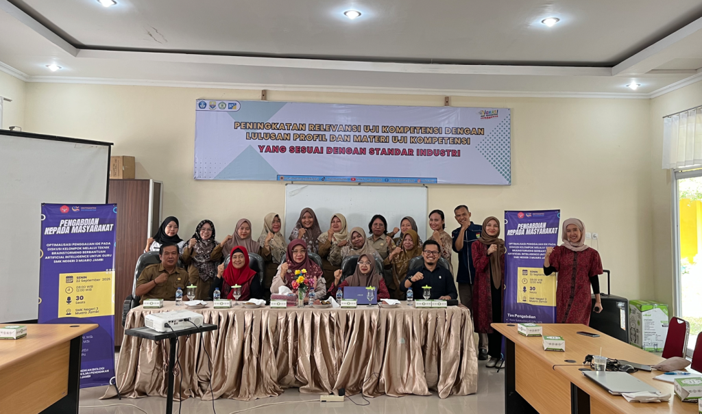 Tingkatkan Inovasi Mengajar, Dosen Biologi UNJA Latih Guru SMK Negeri 3 Muaro Jambi Manfaatkan AI untuk Brainstorming