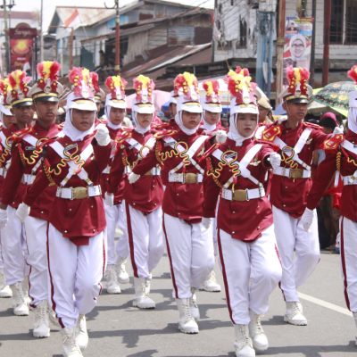 Pawai Merayakan HUT RI KE-79, Warga Antusias Menonton!!!