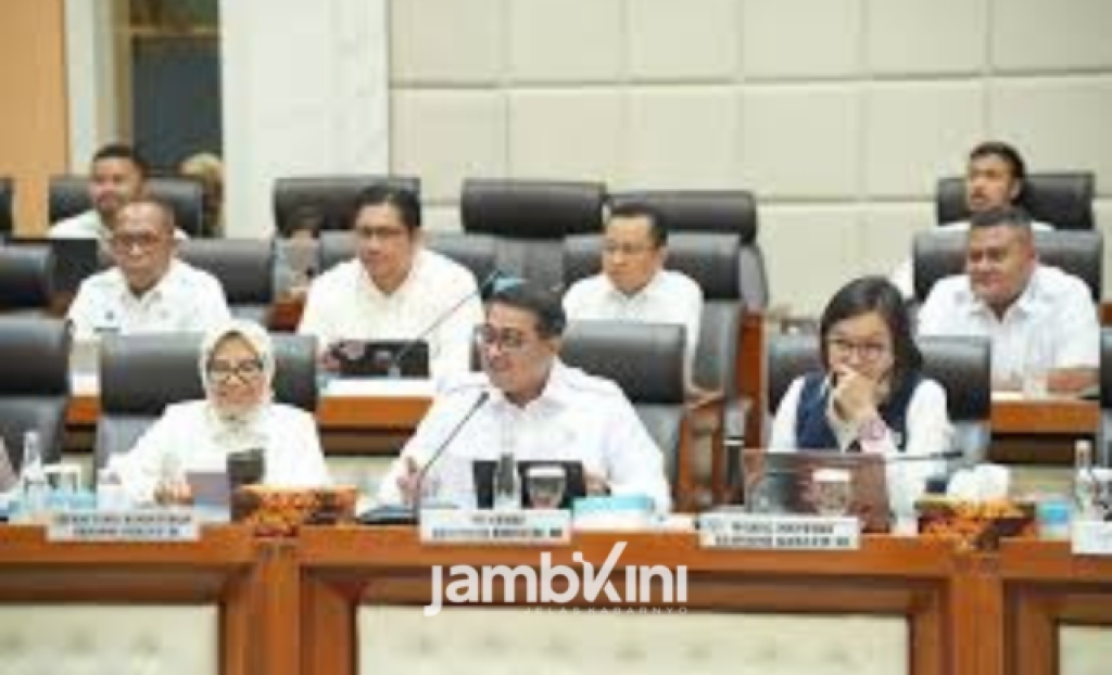 Menteri Ekraf Jelaskan Aturan NIB untuk Konten Kreator, Ini yang Perlu Diketahui