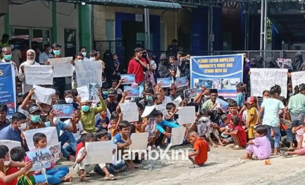 Pengungsi Rohingya Gelar Aksi Unjuk Rasa di Pekanbaru, Soroti Bantuan Hidup